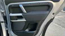 Land Rover Defender 3.0 D250 X-Dynamic SE 110 5dr Auto Diesel Estate